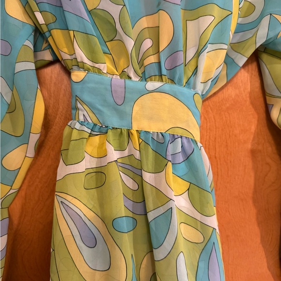 Victoria's Secret Multicolor Patterned Dressing Robe - Picture 4 of 10